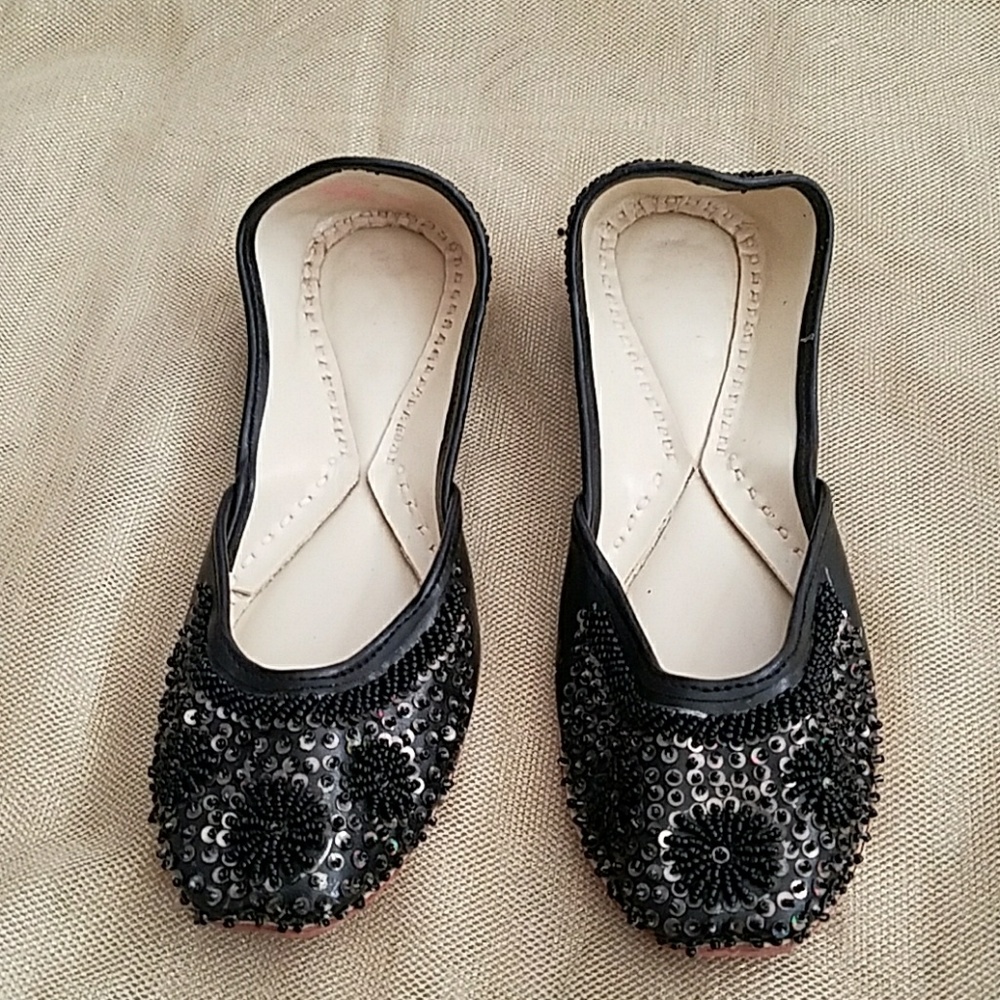 Womens Indian shoes